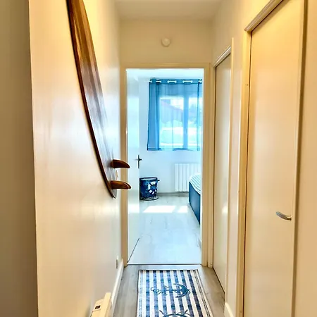 Appartement With A Quiet Garden And Parking - 6 Guests